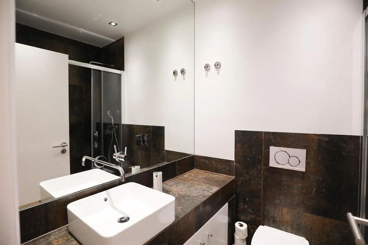 Central Lisbon Luxury Apartment